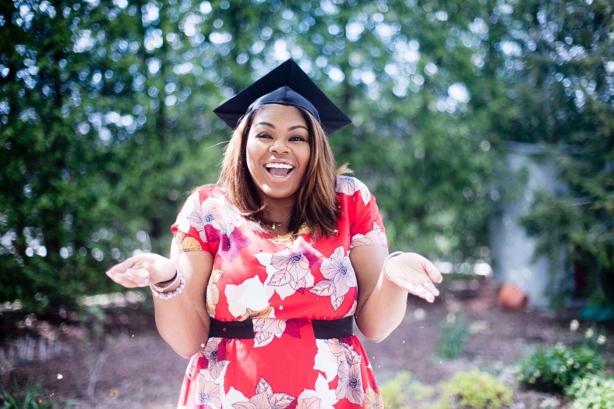 3 Tips on Hosting an Awesome DIY Graduation Party