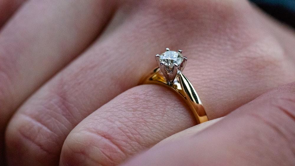 The Anatomy Of A Diamond Engagement Ring Explained