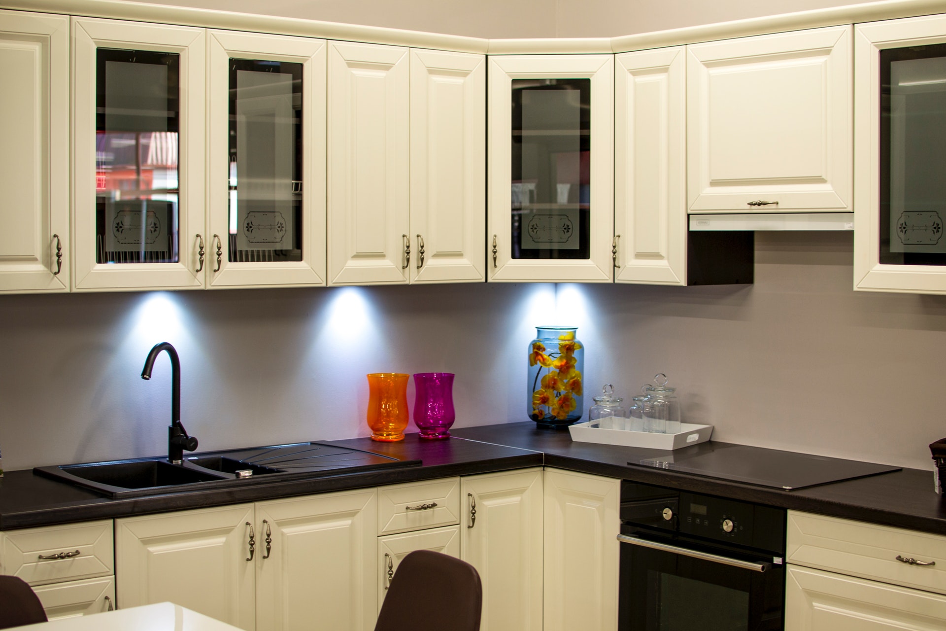Kitchen Cabinet Options: Install, Reface or Refinish
