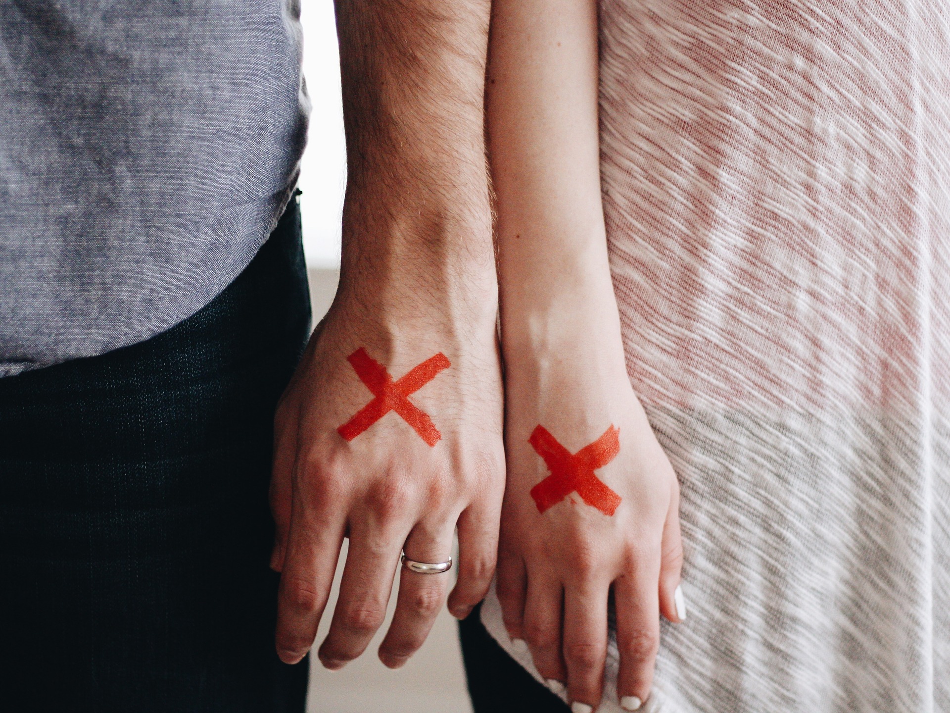 Red Flags: The Signs Of A Toxic Relationship