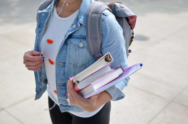 College Confidence - 4 Ways To Boost Your Self-Confidence Before You Head Off To College