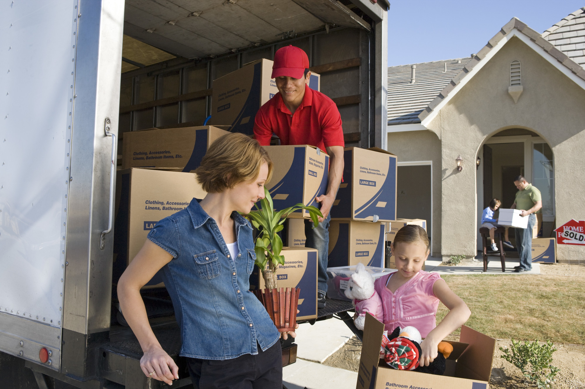 How Much Does it Cost to Hire Movers? A Useful Price Guide
