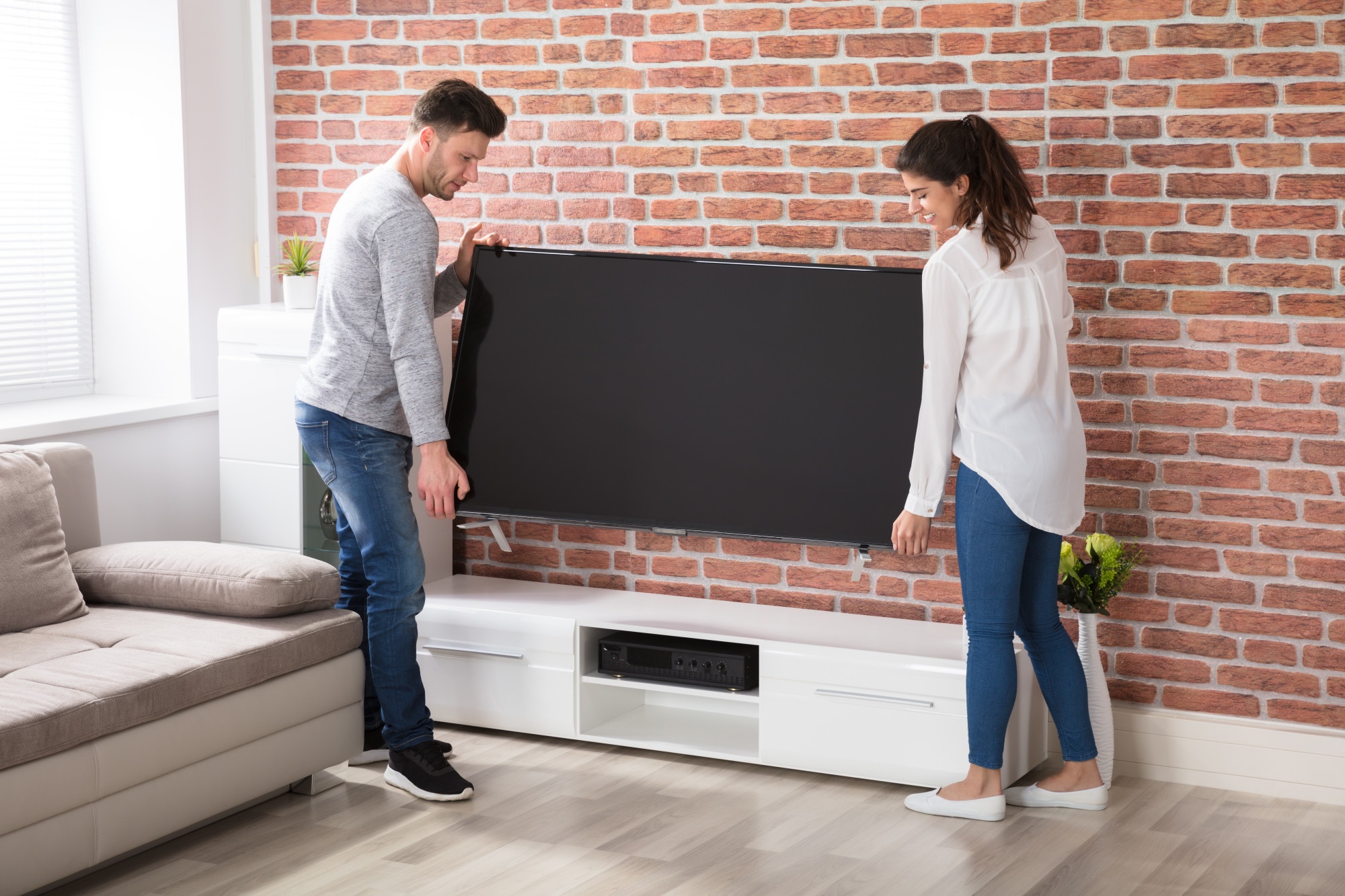 Great Savings Tips to Help You Find an Affordable 4k Television