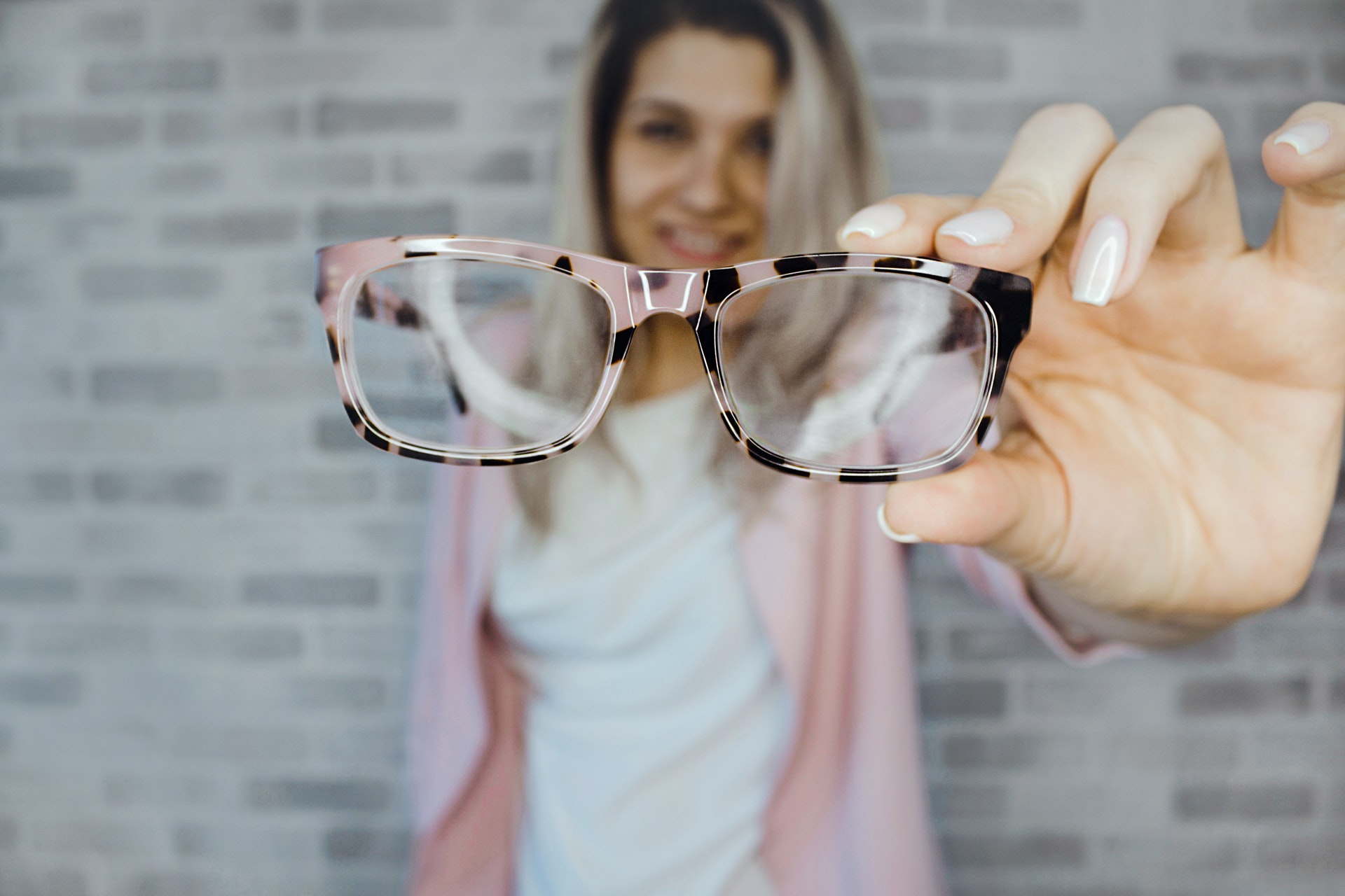 Top Tips for Finding the Right Eyeglasses