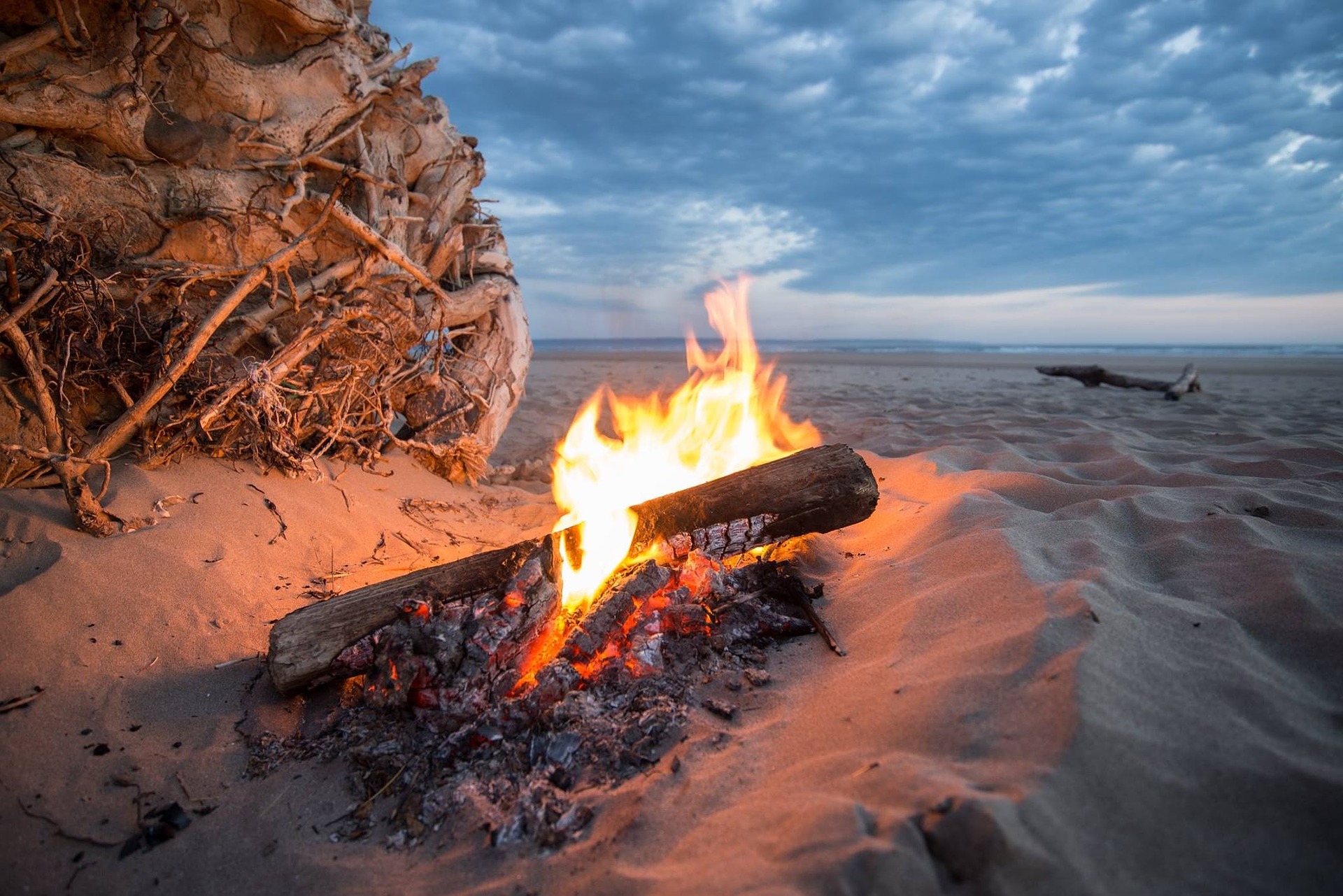 3 Tips for a Successful Beach Camping Trip