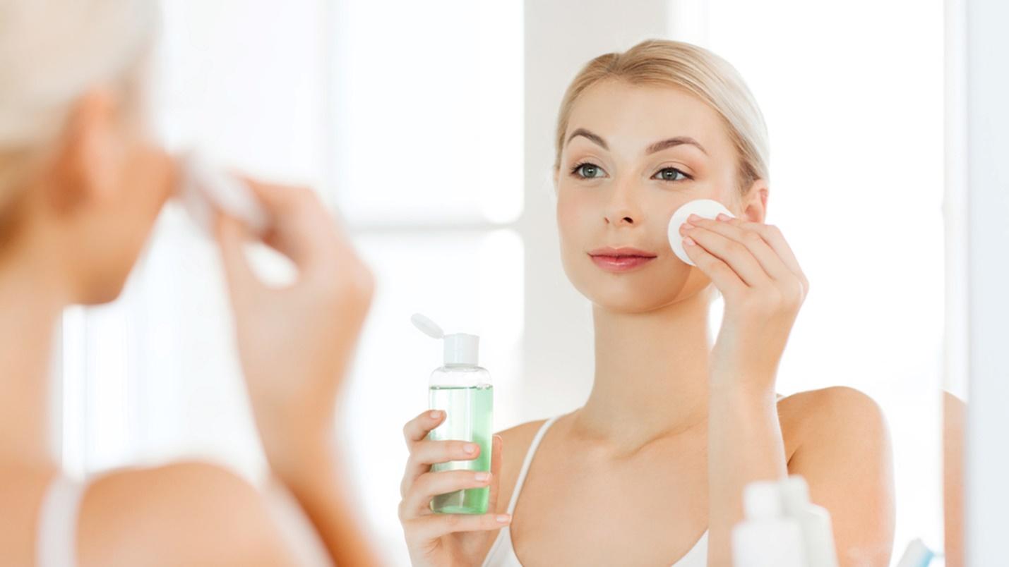 What Are The Most Essential Skin Care Products You Need To Use?
