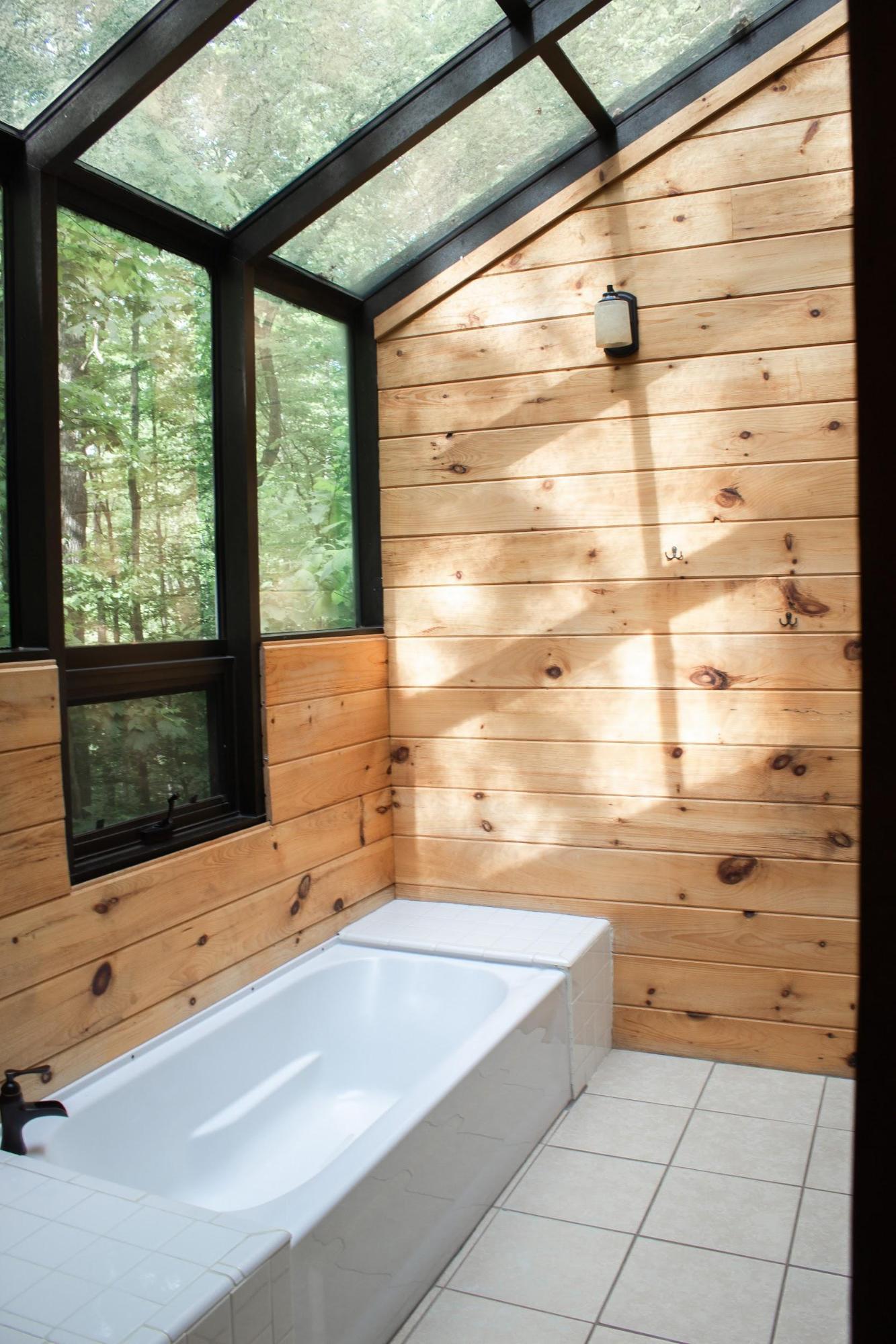 Rustic Bathrooms To Fulfill Your Log Cabin Dream