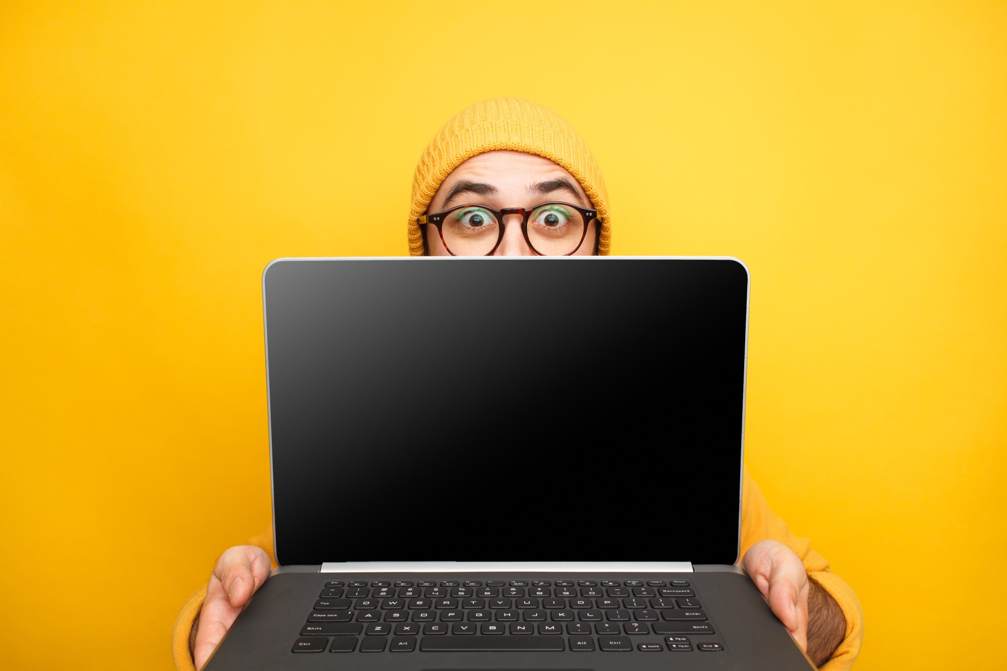How Long Do Laptops Last? 10 Signs You Need a New One ASAP