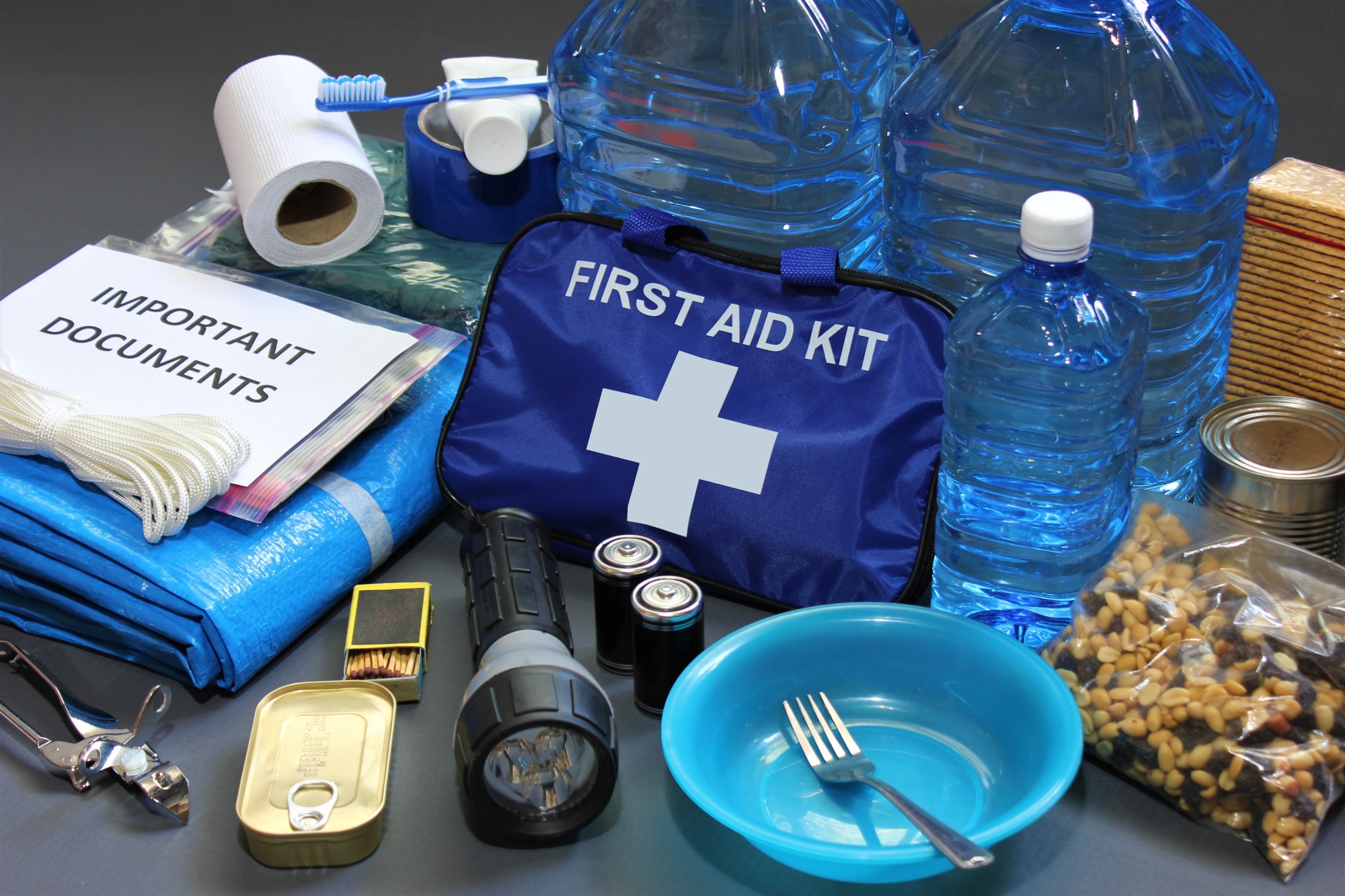 How to Organize a Family Emergency Kit