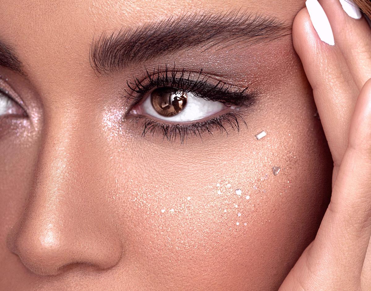 The Biggest Seasonal Makeup Trends That You Should Try Right Away