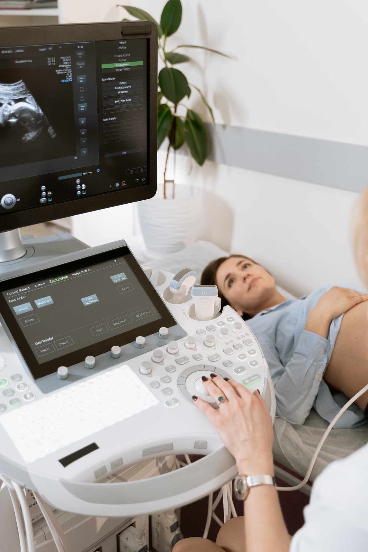 What to Consider When Looking For a Board-Certified OB/GYN Specialist