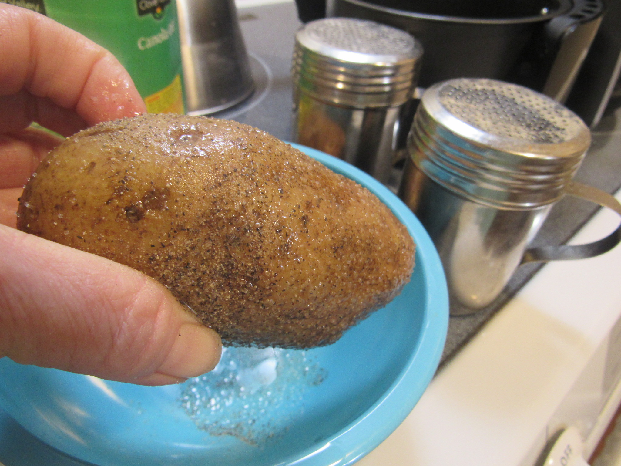 Air Fryer BLT Baked Potatoes Recipe