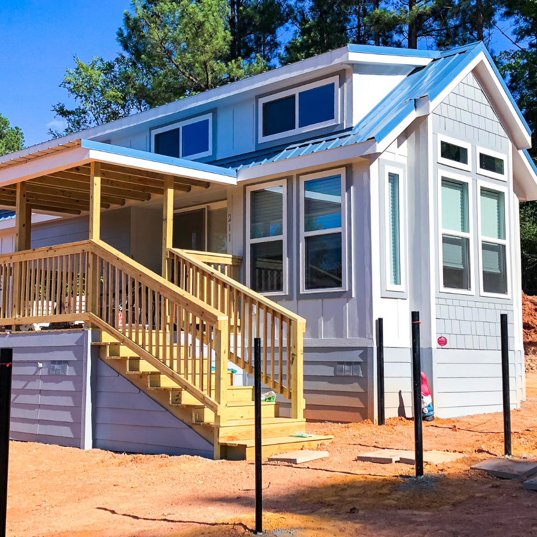 Thinking About Downsizing? Here’s What To Consider Before Moving Into a Tiny House