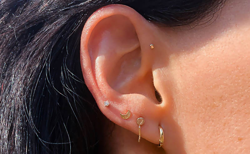 mini hoops earrings second piercing｜TikTok Search