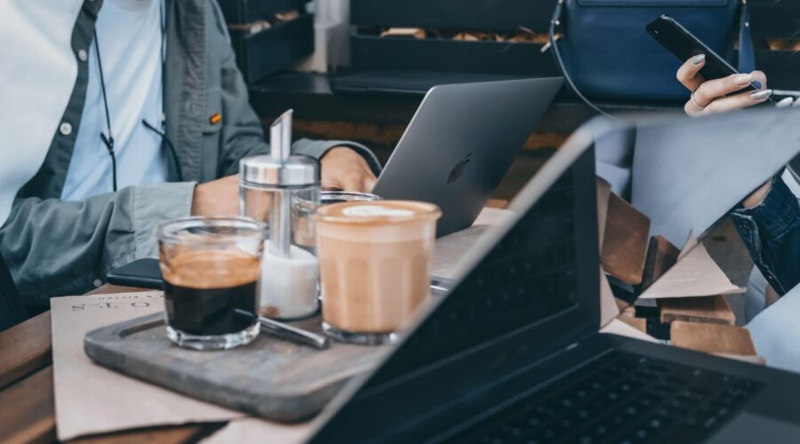 In The Zone: 5 Tips For Maintaining Focus While Working In A Coffee Shop