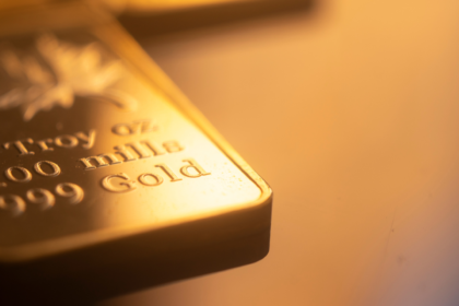 Reasons to invest in gold bullion and why should you choose online dealers