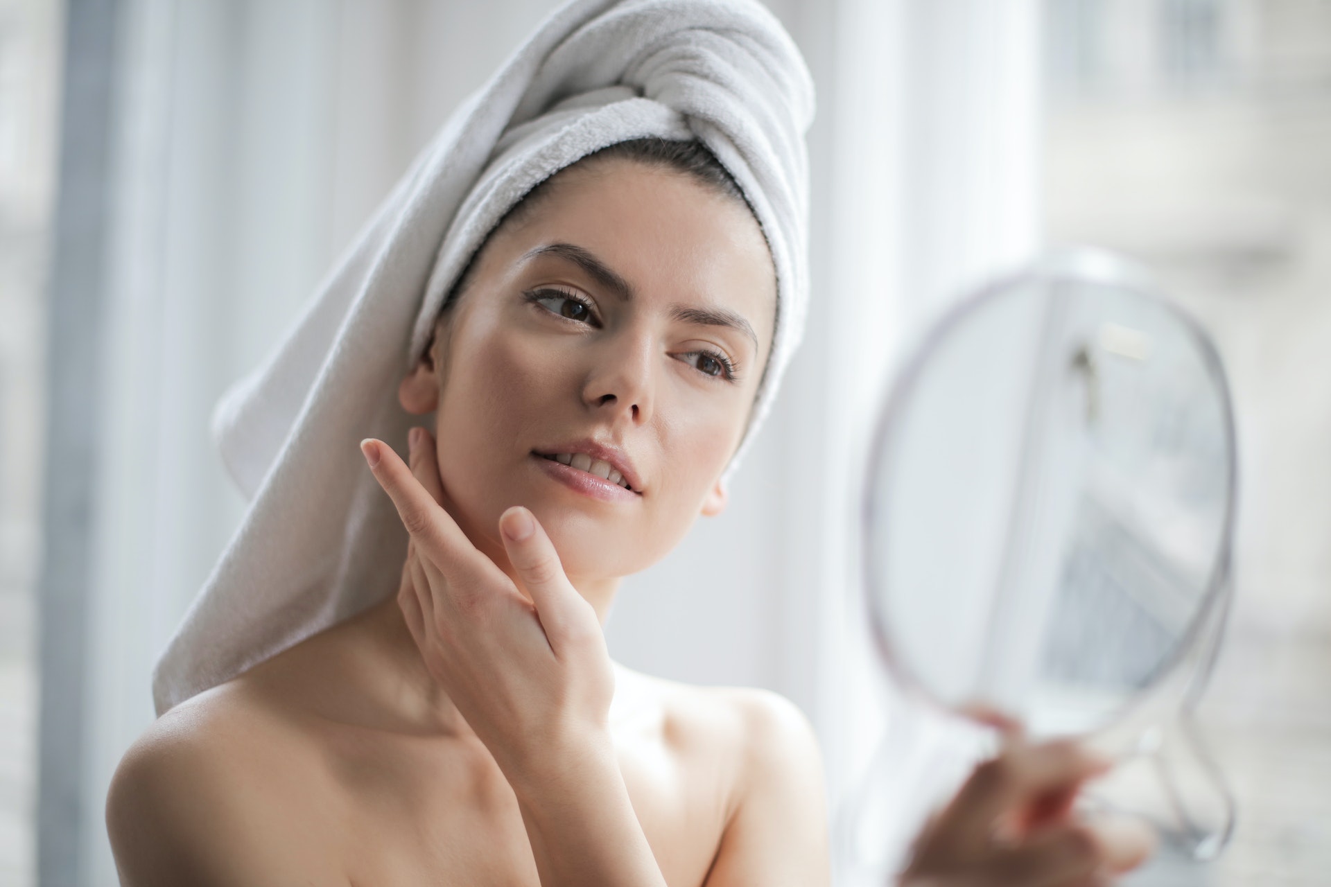 6 Ways to Maintain a Youthful Appearance