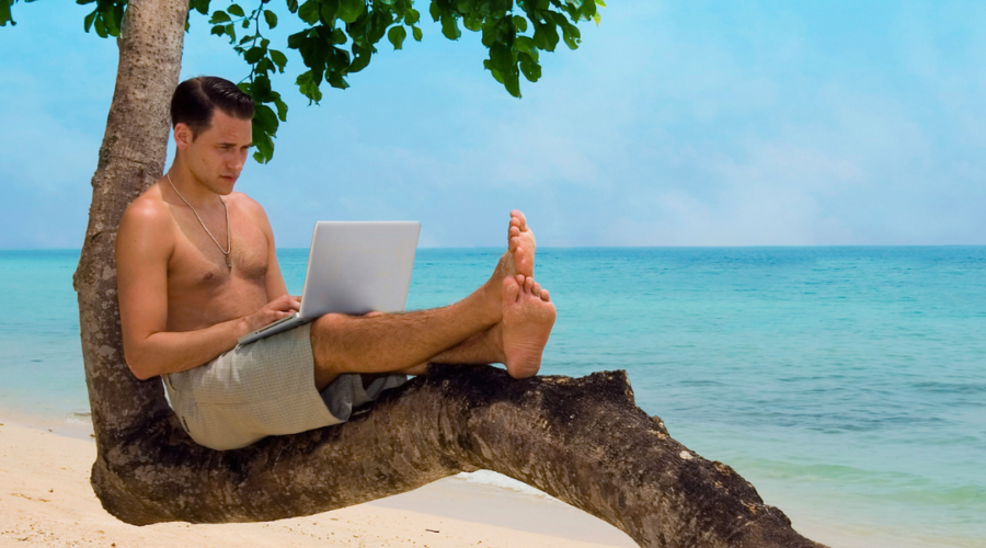 Want to Live a Laptop Lifestyle? This Is the Reality You Need to Know About