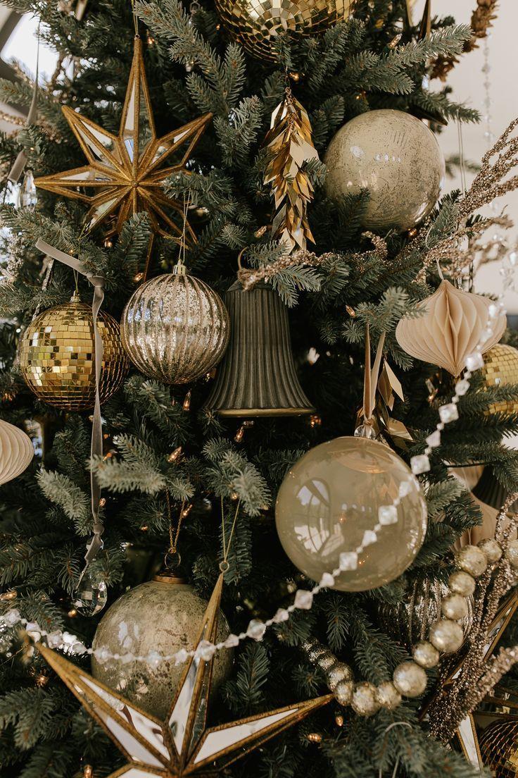 4 Inspiring Ideas for Your Christmas Tree