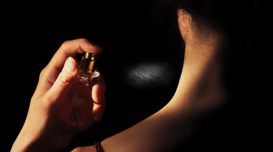 How To Use Perfume The Right Way: The Complete Guide